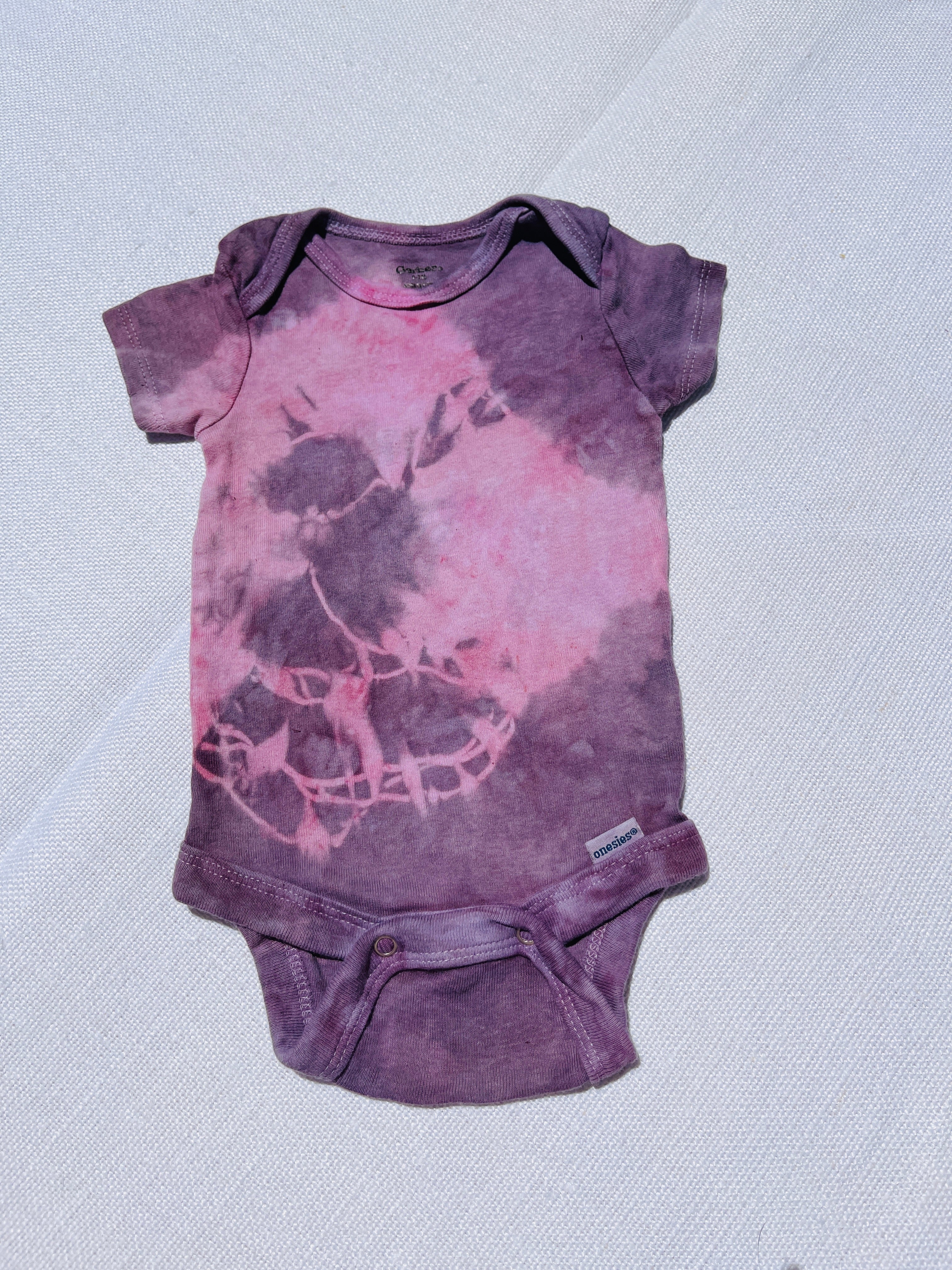 plant dyed cotton baby onesie 0-3m - earthen yourself